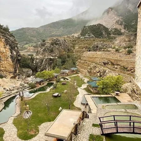 2 Bedroom 15 Min By Bus To Center Appartamento *