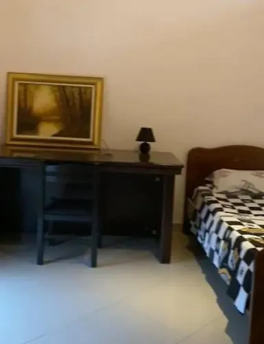2 Bedroom 15 Min By Bus To Center * 地拉那
